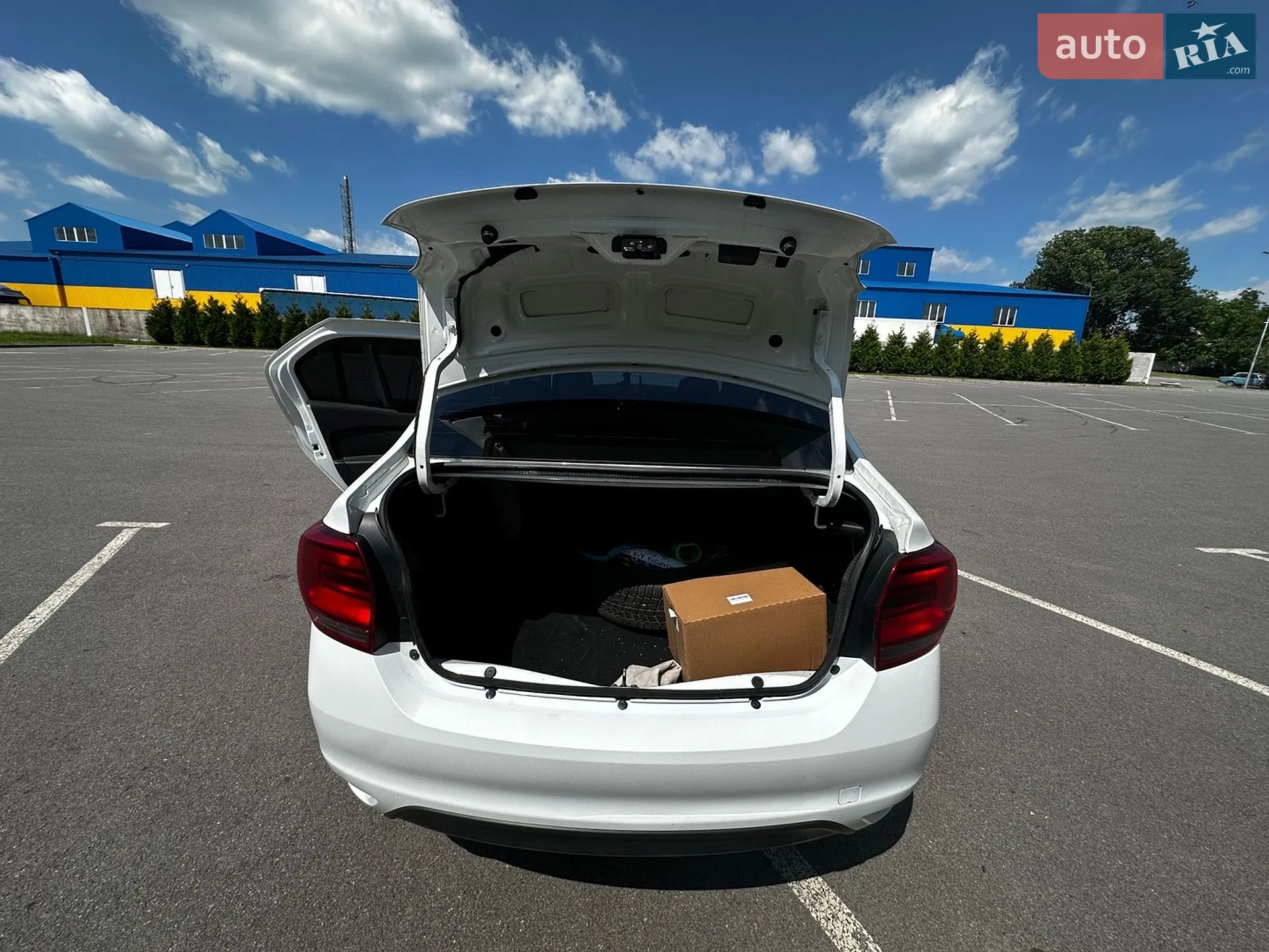 2019 Renault Logan - мініатюра 21