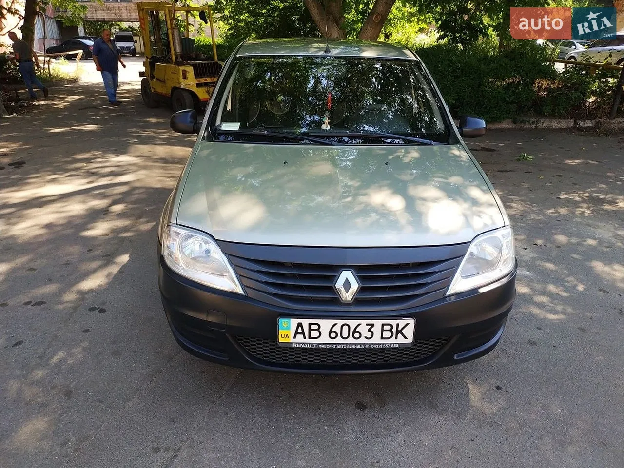 2011 Renault Logan - мініатюра 19
