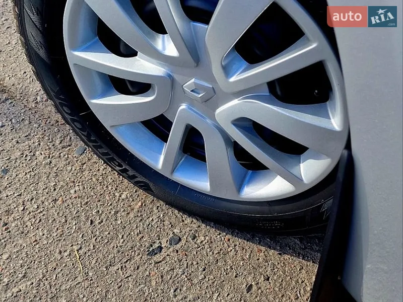 Renault Logan 2017 VIN VF14SRCL457455534 фото оголошення 17 з 87