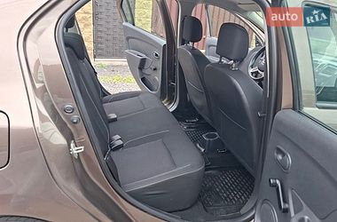Седан Renault Logan 2017 в Луцке