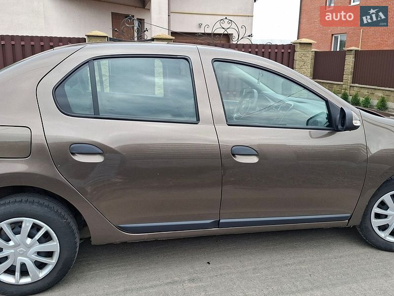 Седан Renault Logan 2017 в Луцке