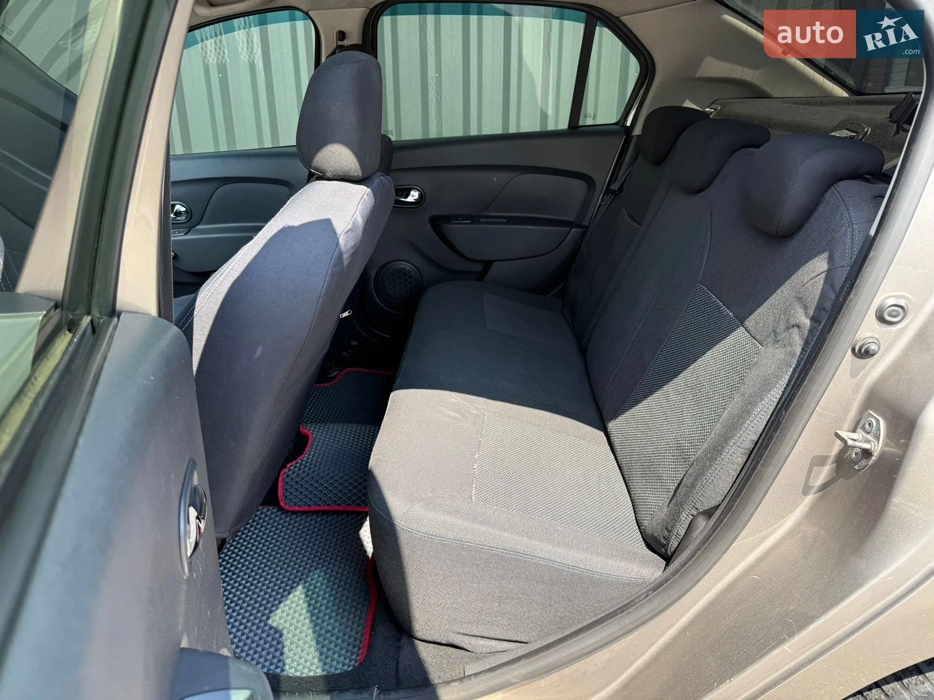 2013 Renault Logan - мініатюра 30