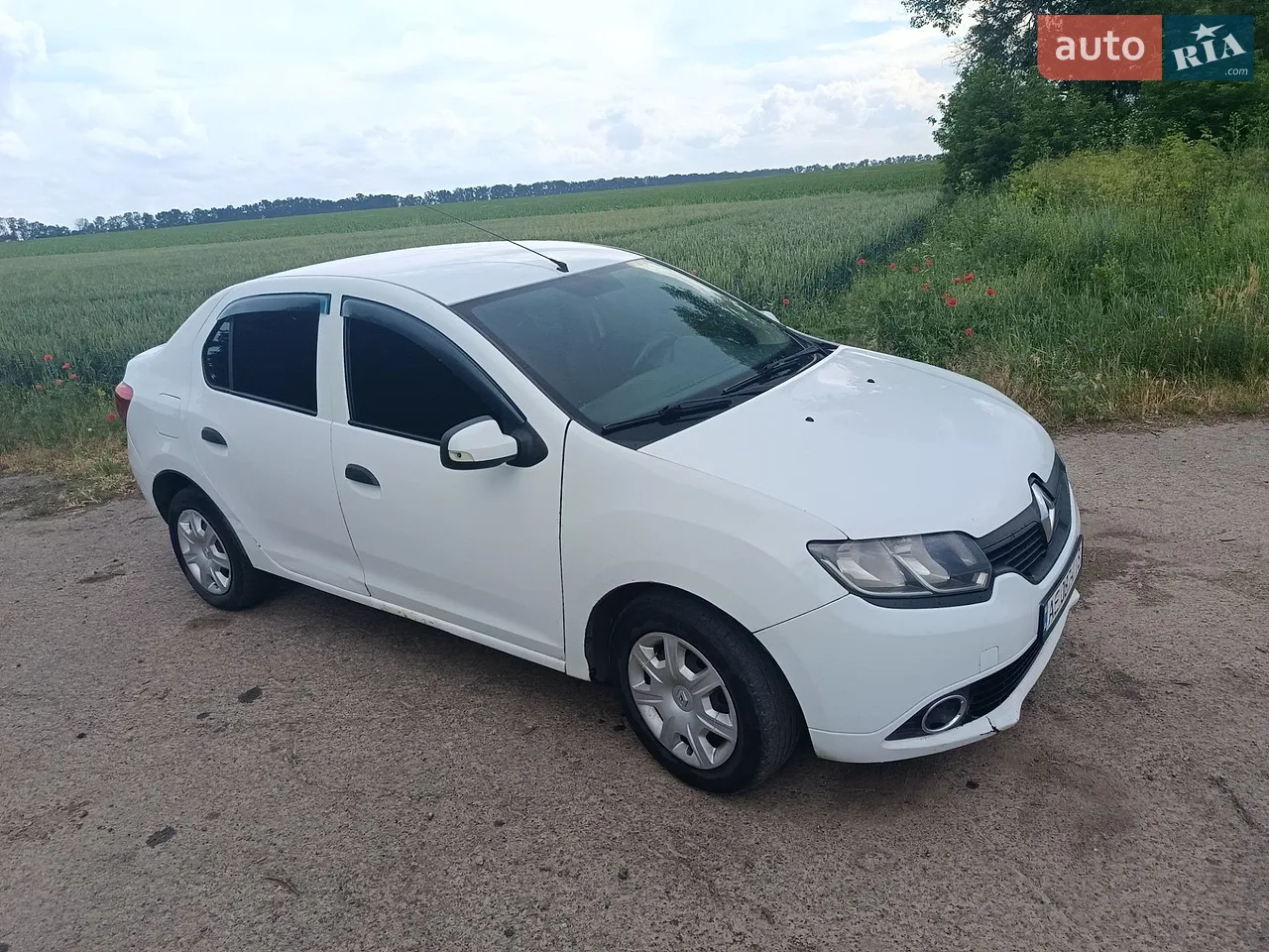 2013 Renault Logan - мініатюра 28