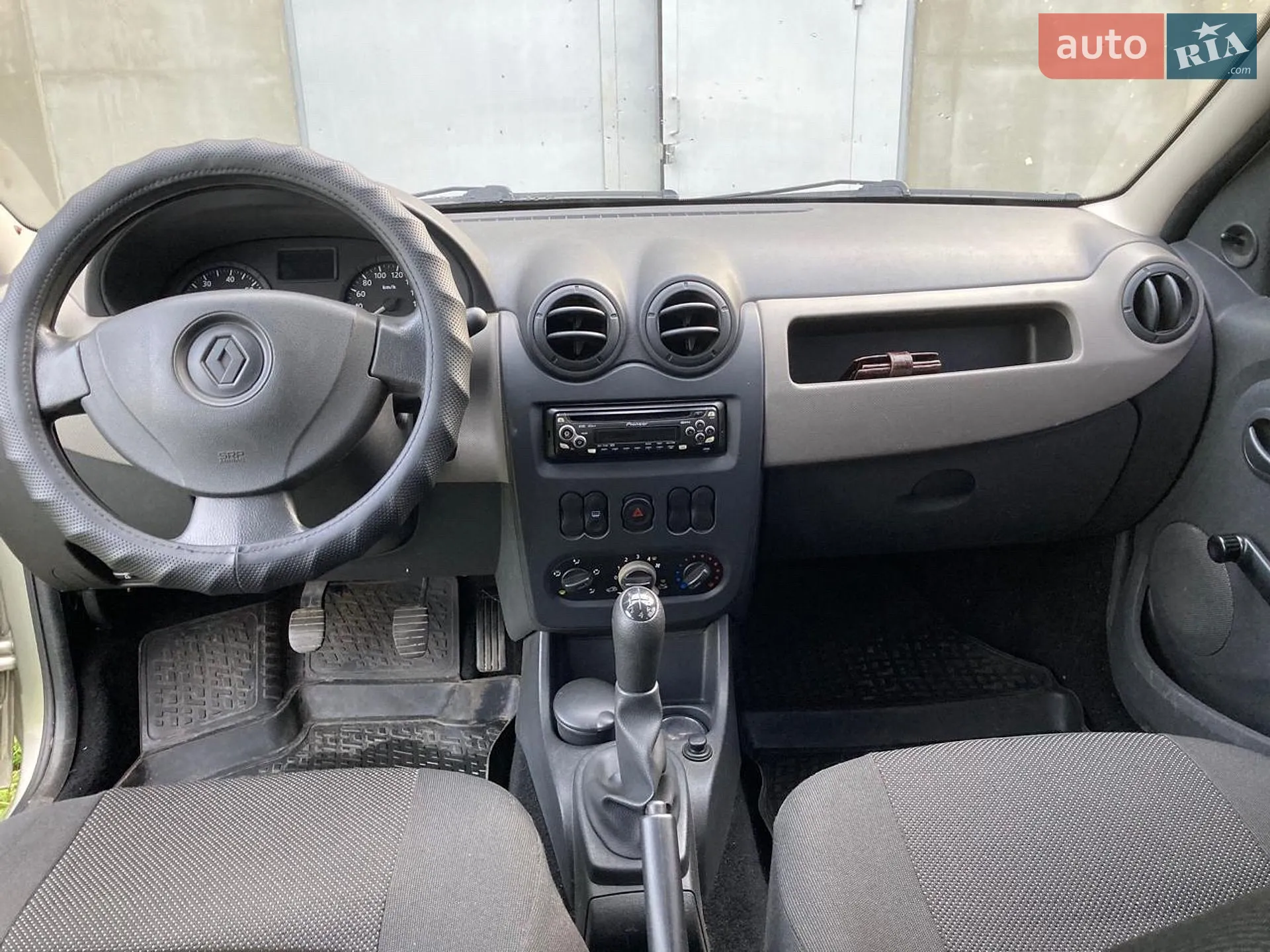 2011 Renault Logan - мініатюра 4