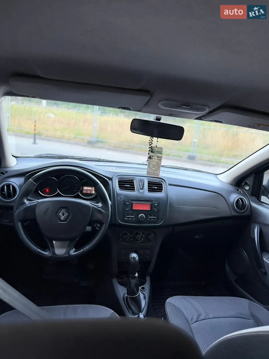 2013 Renault Logan - мініатюра 7
