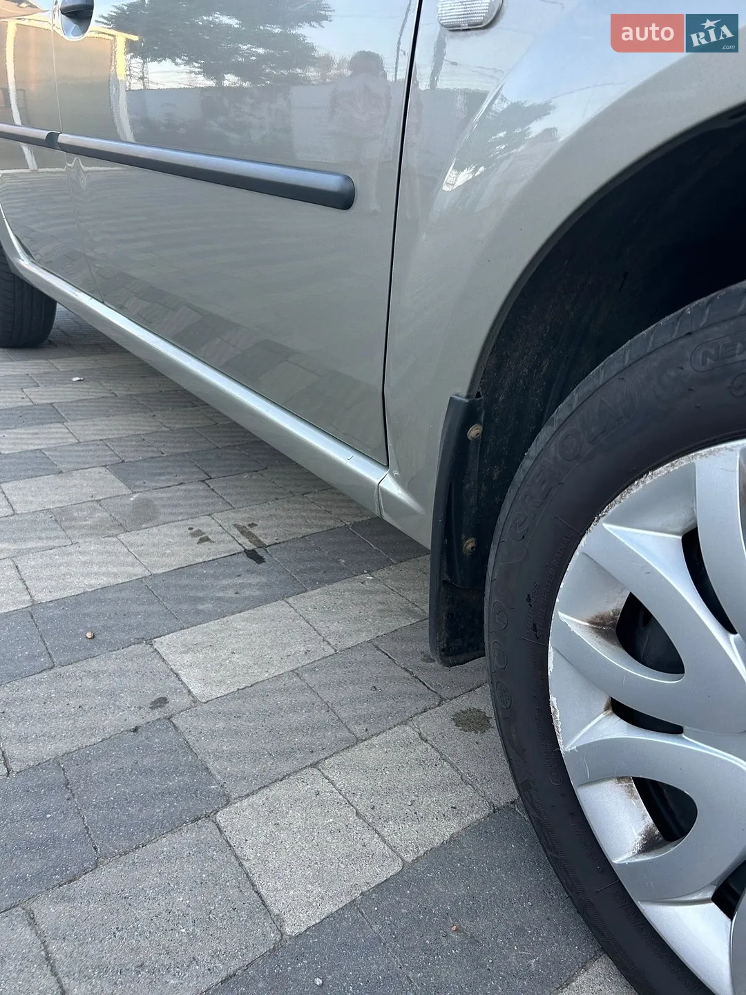 2010 Renault Logan - мініатюра 38