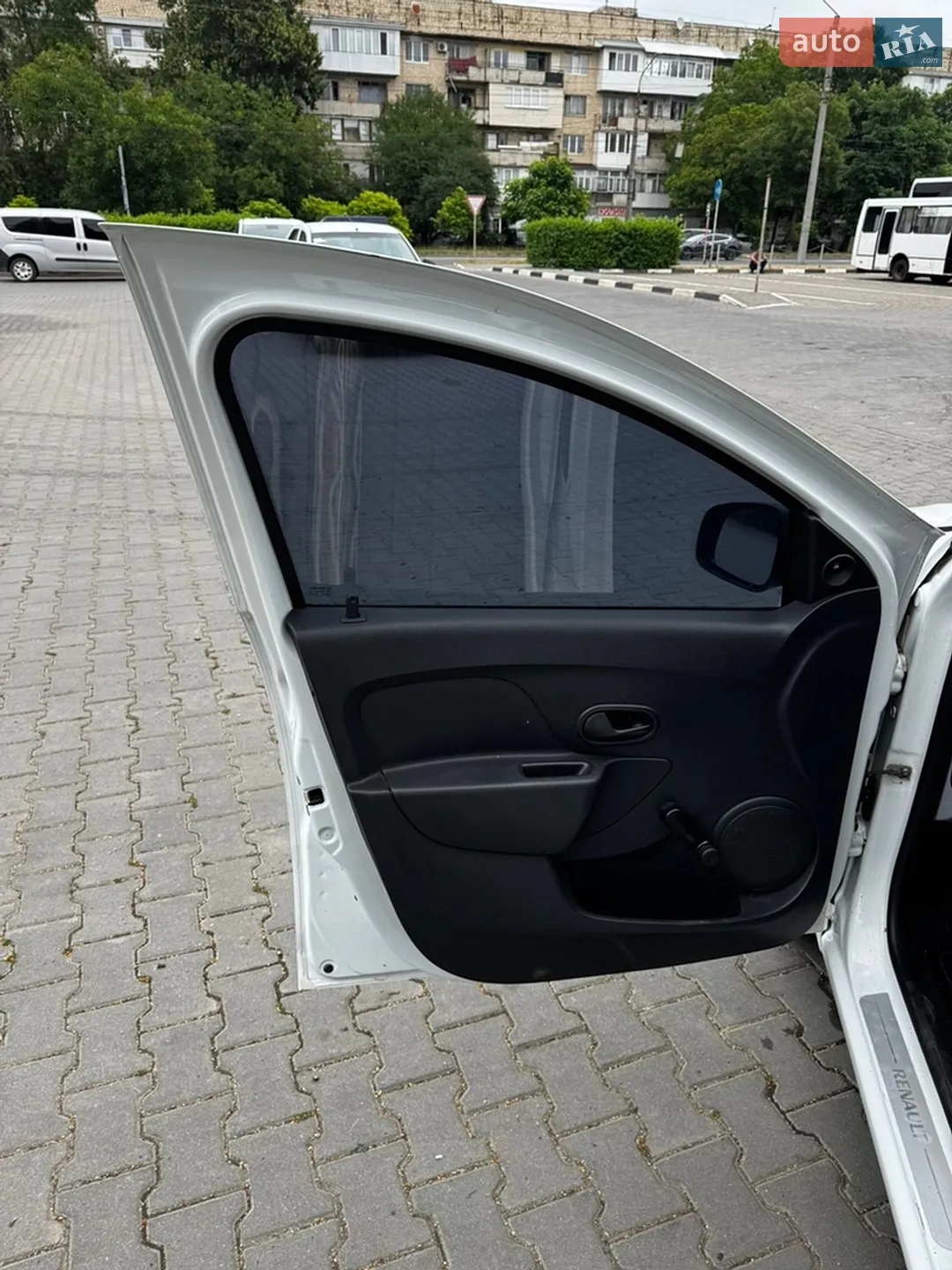 2014 Renault Logan - мініатюра 27