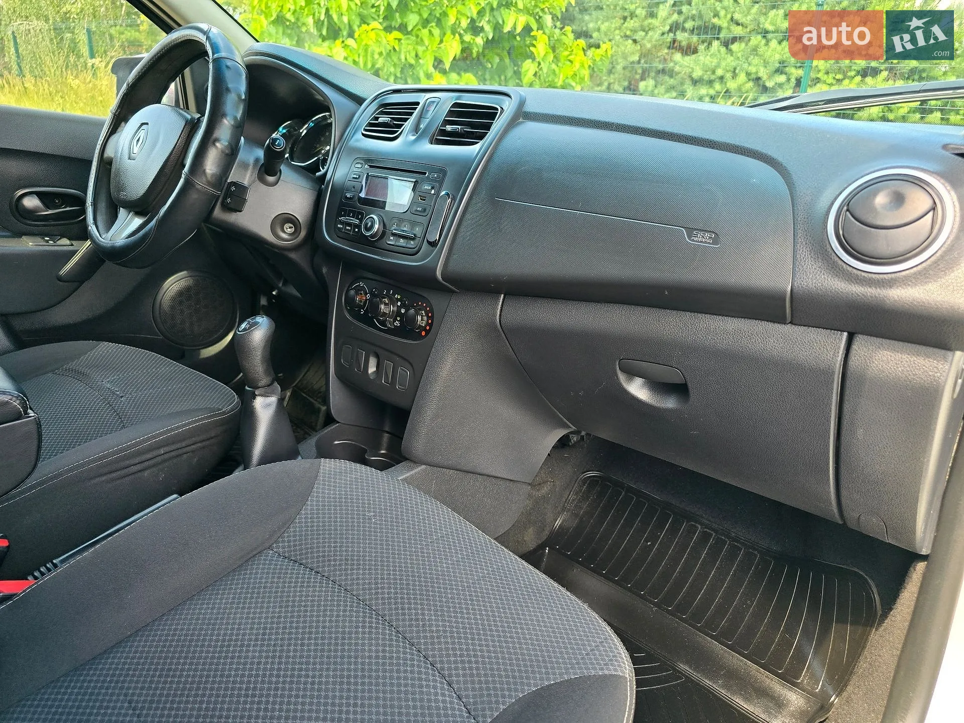 2013 Renault Logan - мініатюра 43