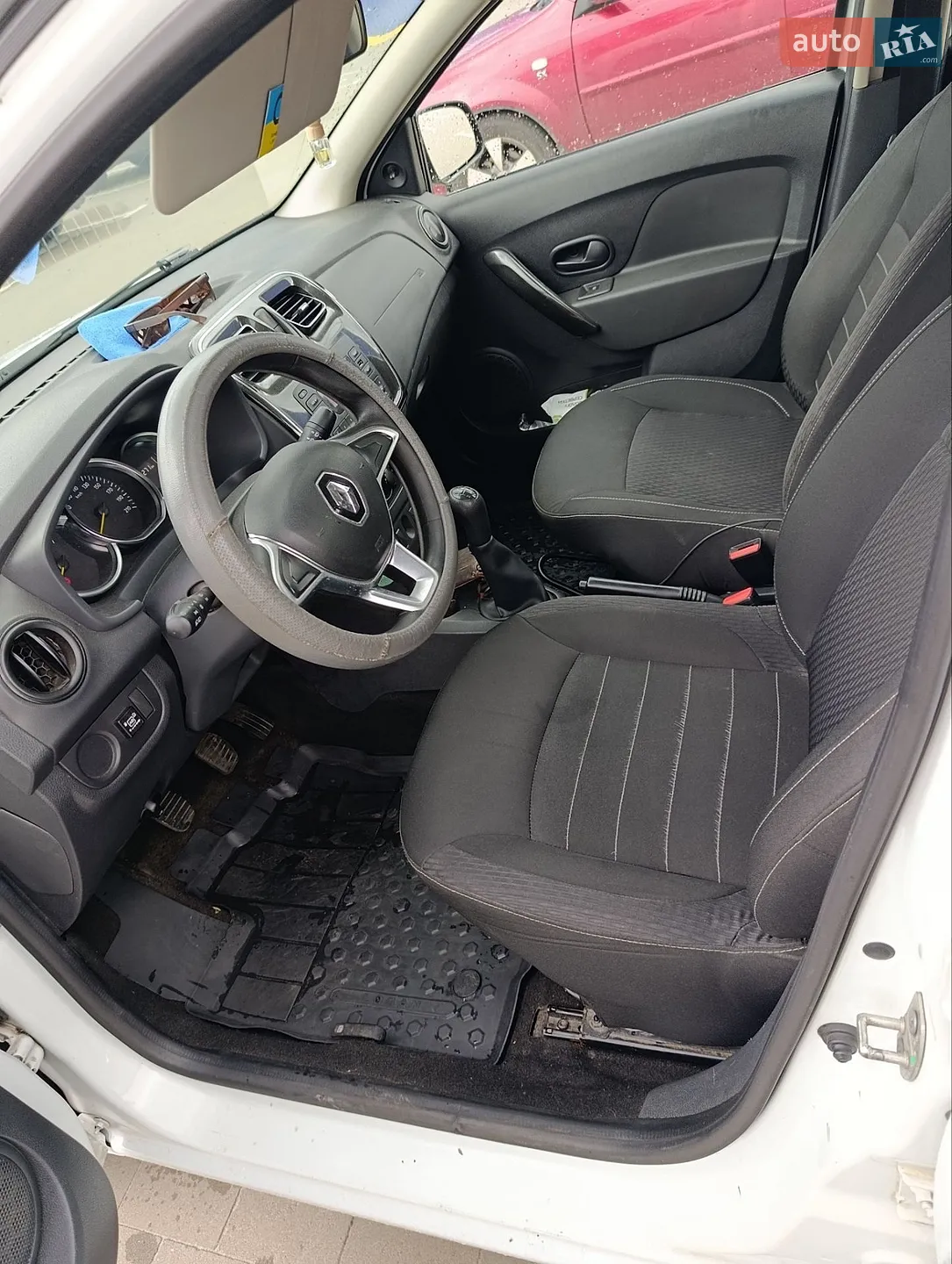 2019 Renault Logan - мініатюра 6