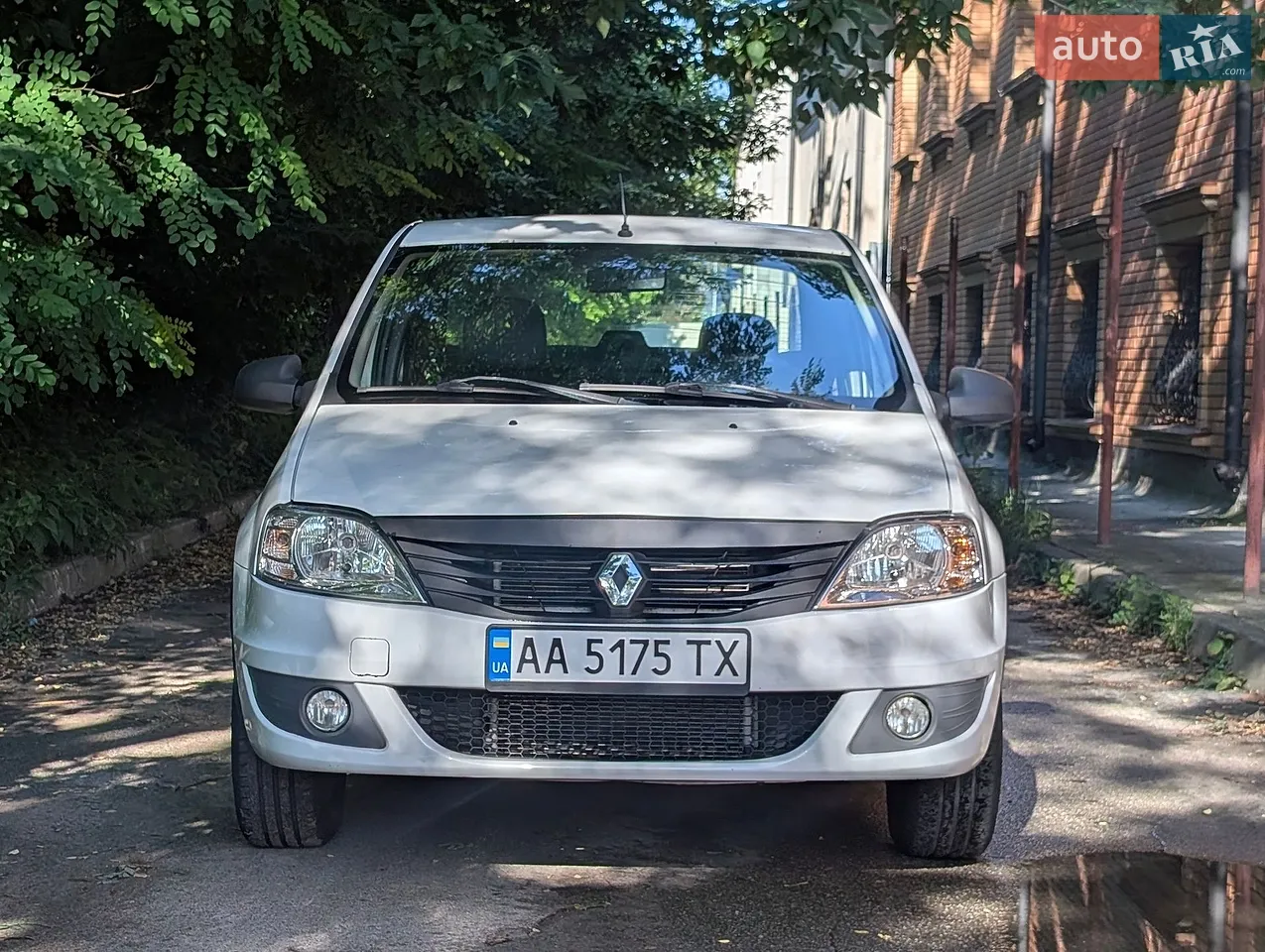 2012 Renault Logan - мініатюра 10