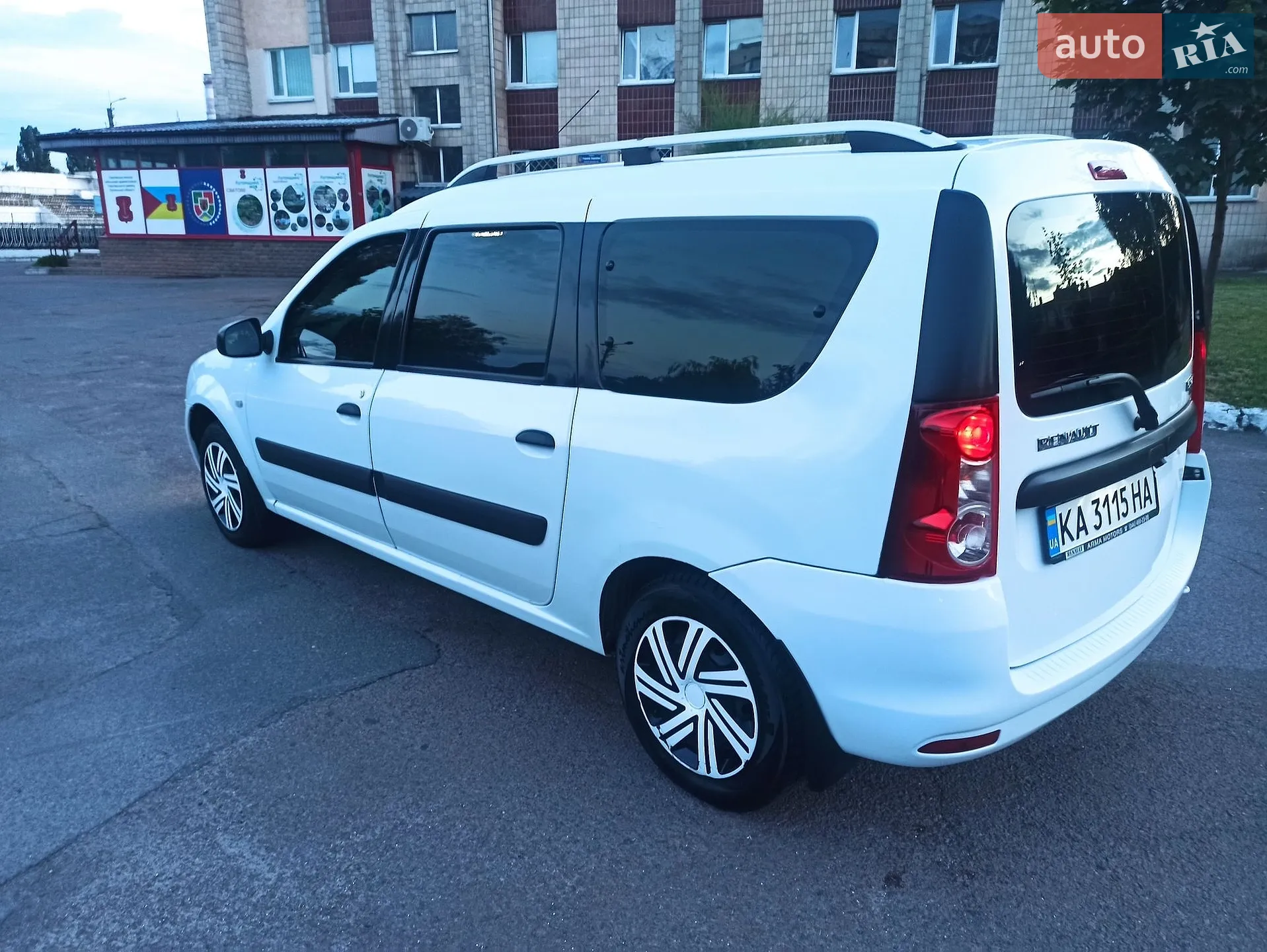 2012 Renault Logan - мініатюра 5