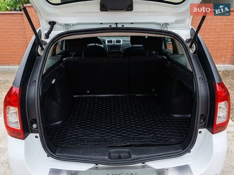 Универсал Renault Logan 2016 в Черноморске