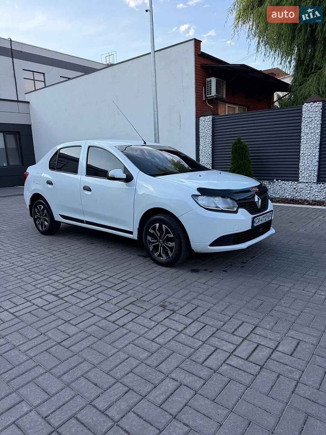 2015 Renault Logan - мініатюра 5