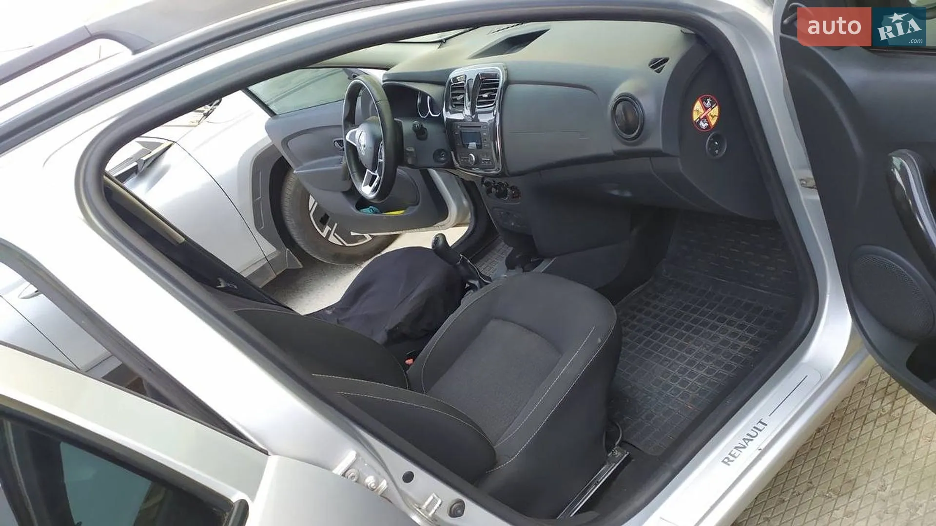 2016 Renault Logan - мініатюра 13