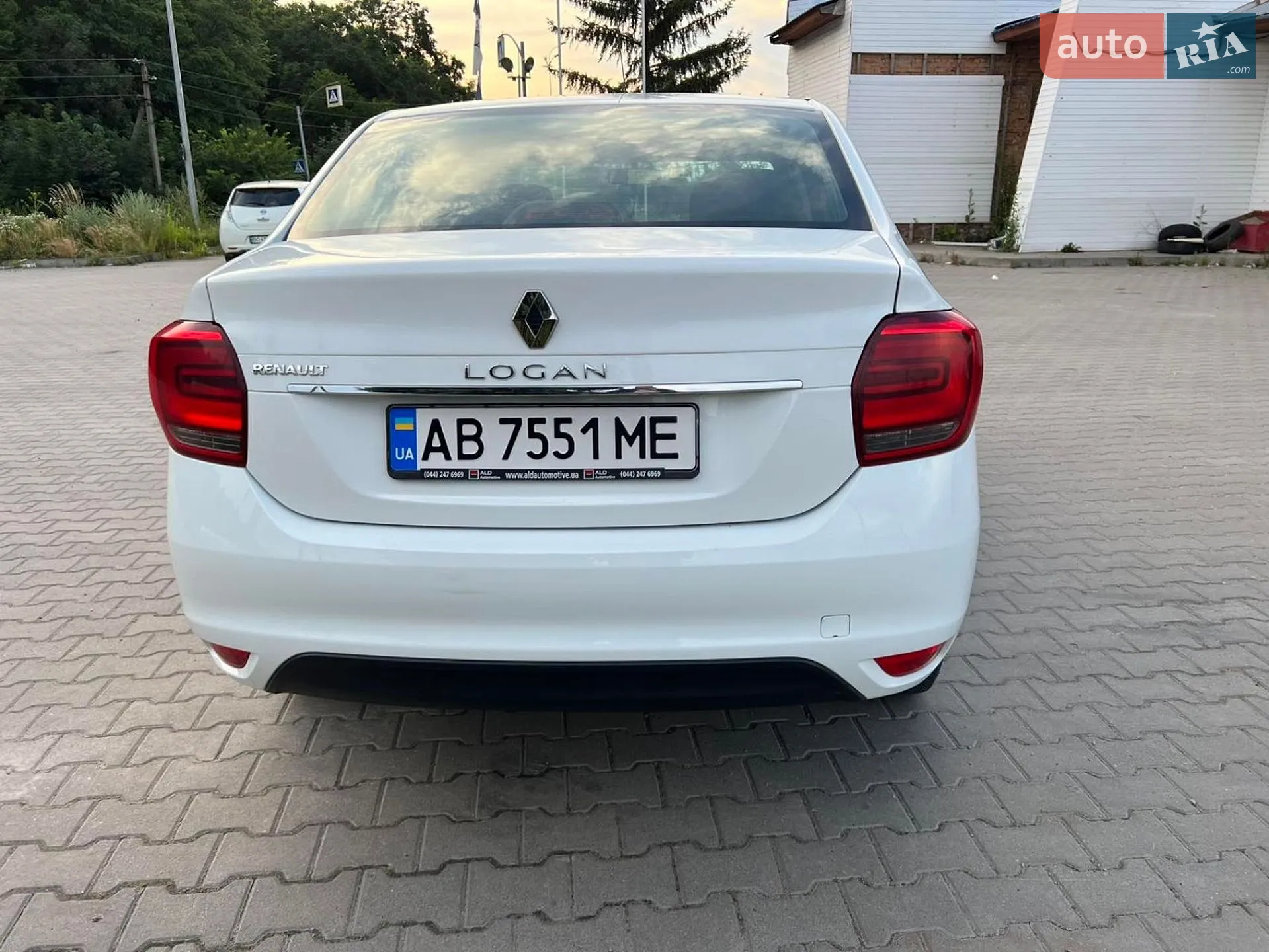 2018 Renault Logan - мініатюра 9