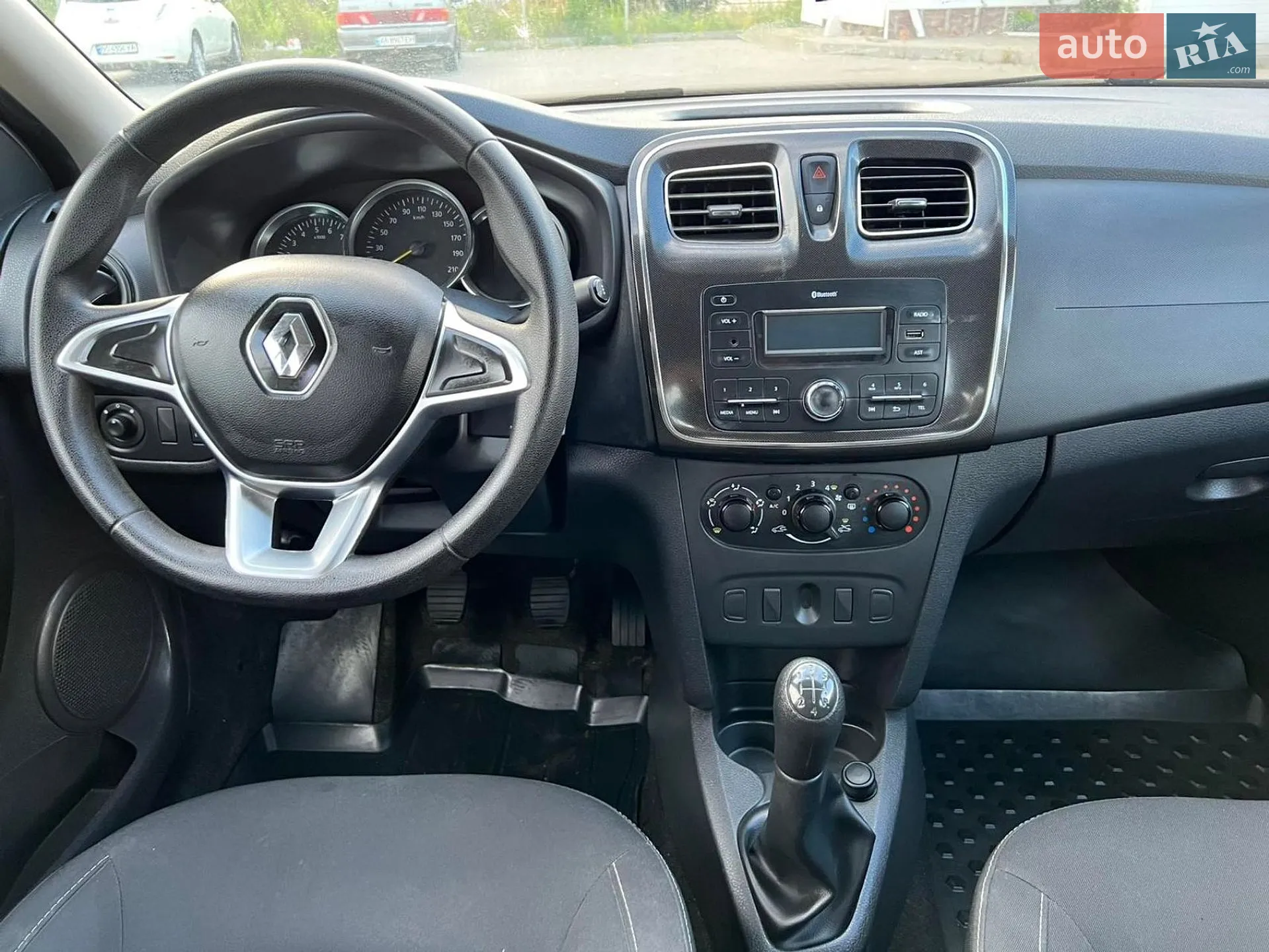 2018 Renault Logan - мініатюра 14