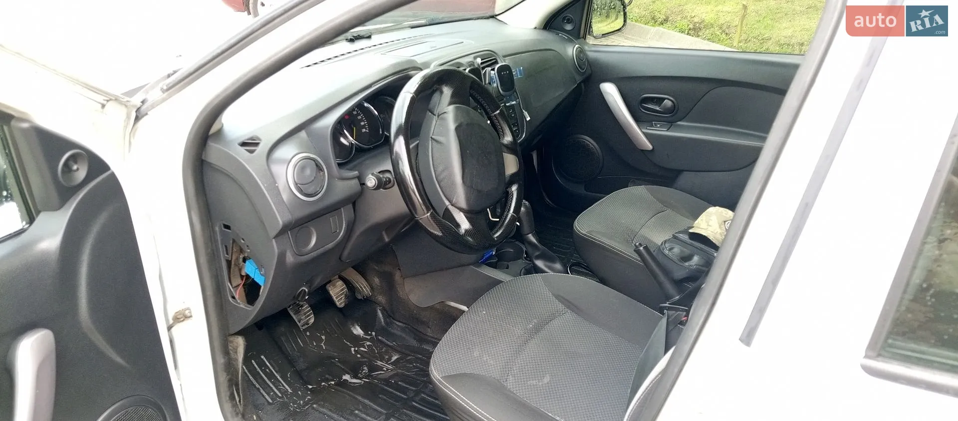 2013 Renault Logan - мініатюра 13