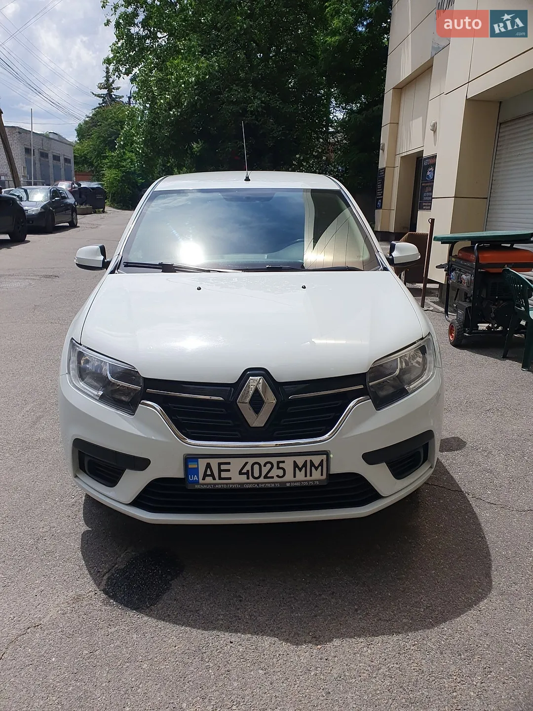 2017 Renault Logan - мініатюра 3