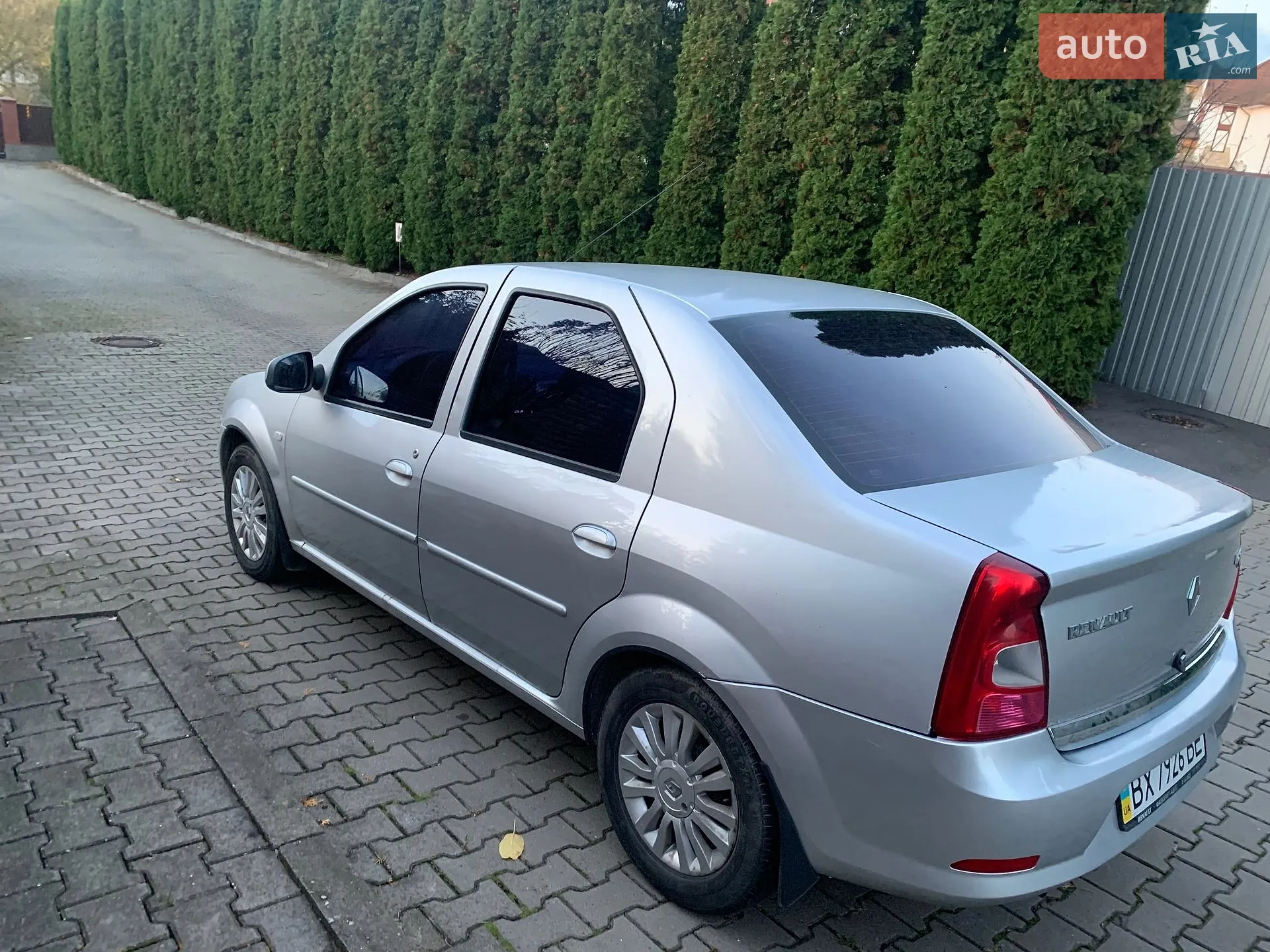 2011 Renault Logan - мініатюра 2