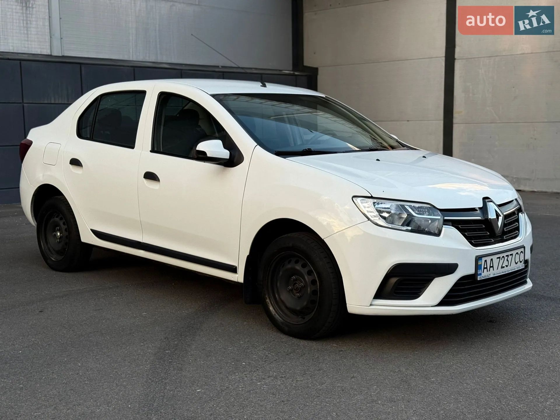 2019 Renault Logan - мініатюра 9