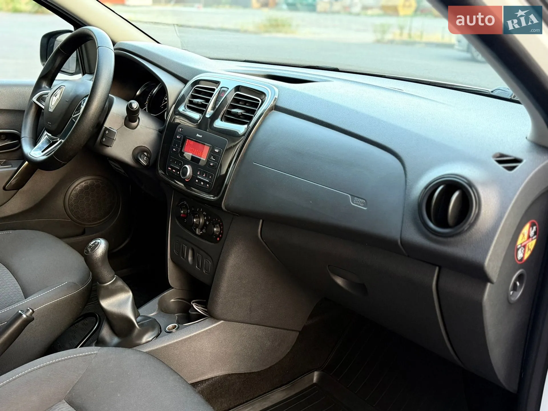 2019 Renault Logan - мініатюра 14