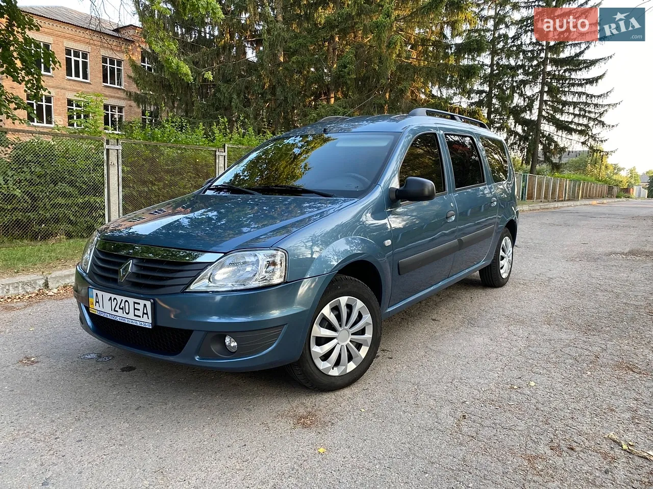 2012 Renault Logan - мініатюра 9