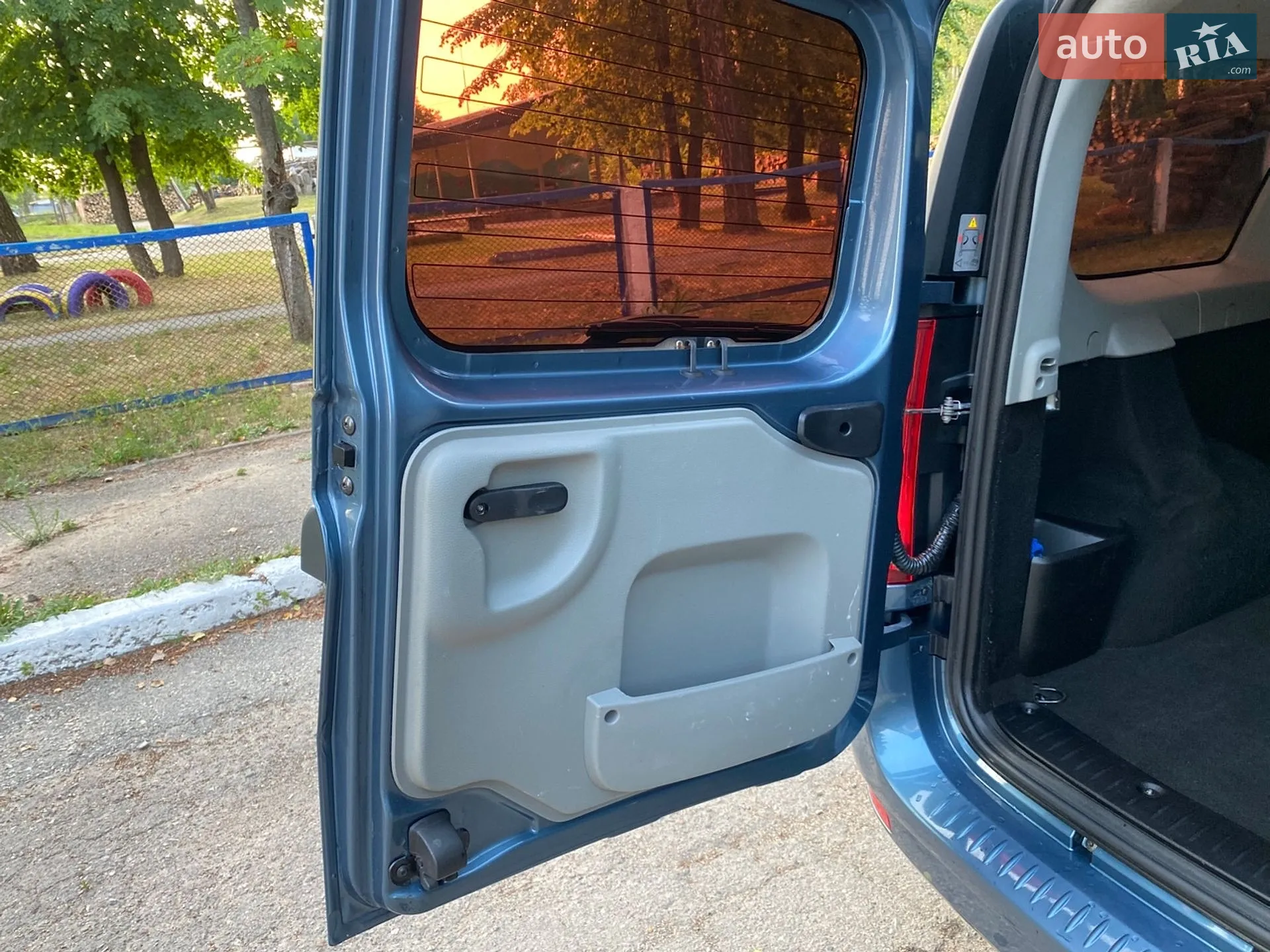2012 Renault Logan - мініатюра 19