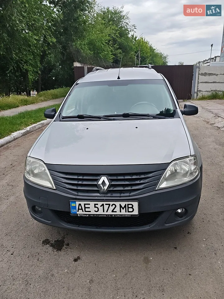 2010 Renault Logan - мініатюра 12
