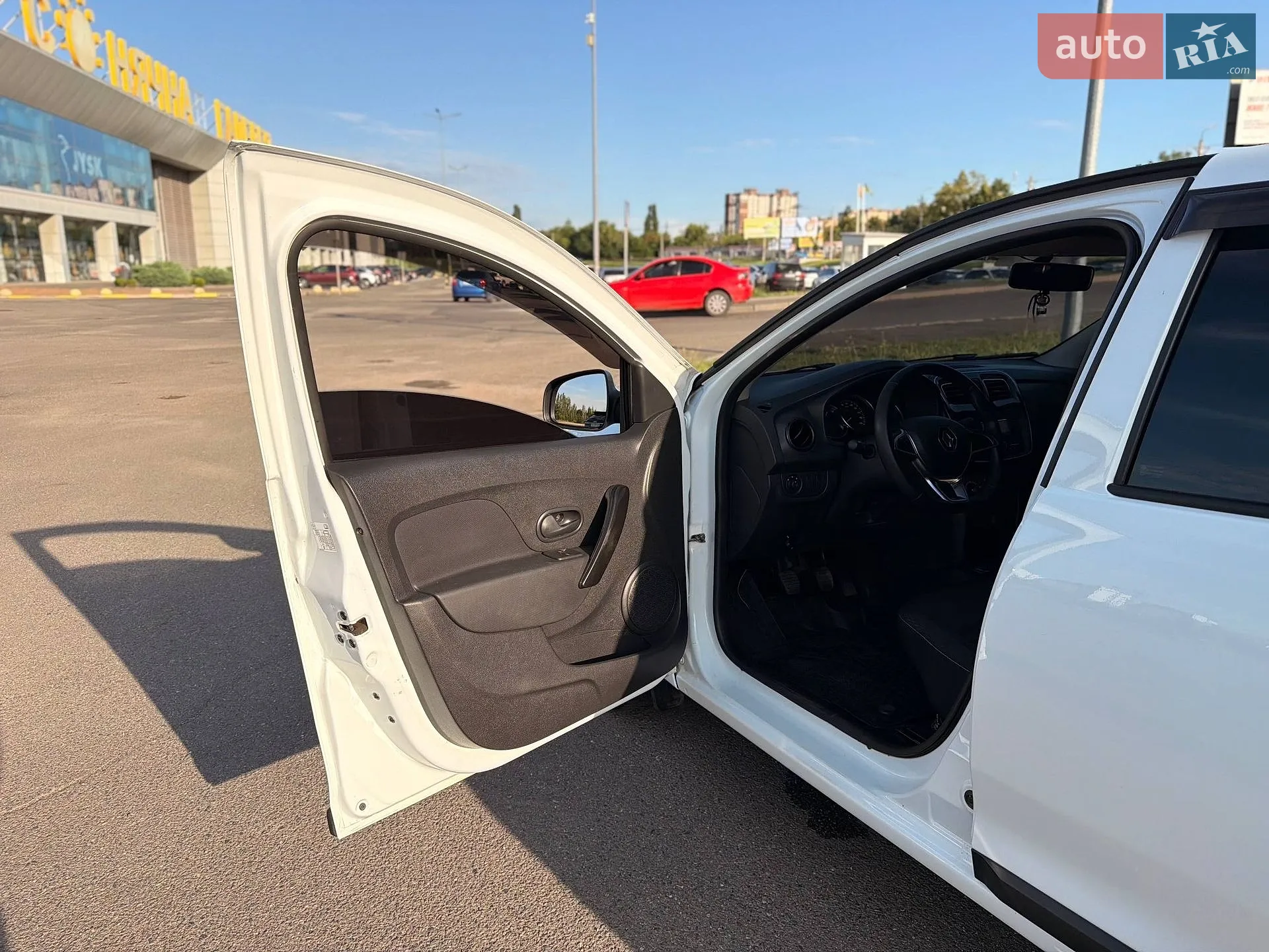2020 Renault Logan - мініатюра 36