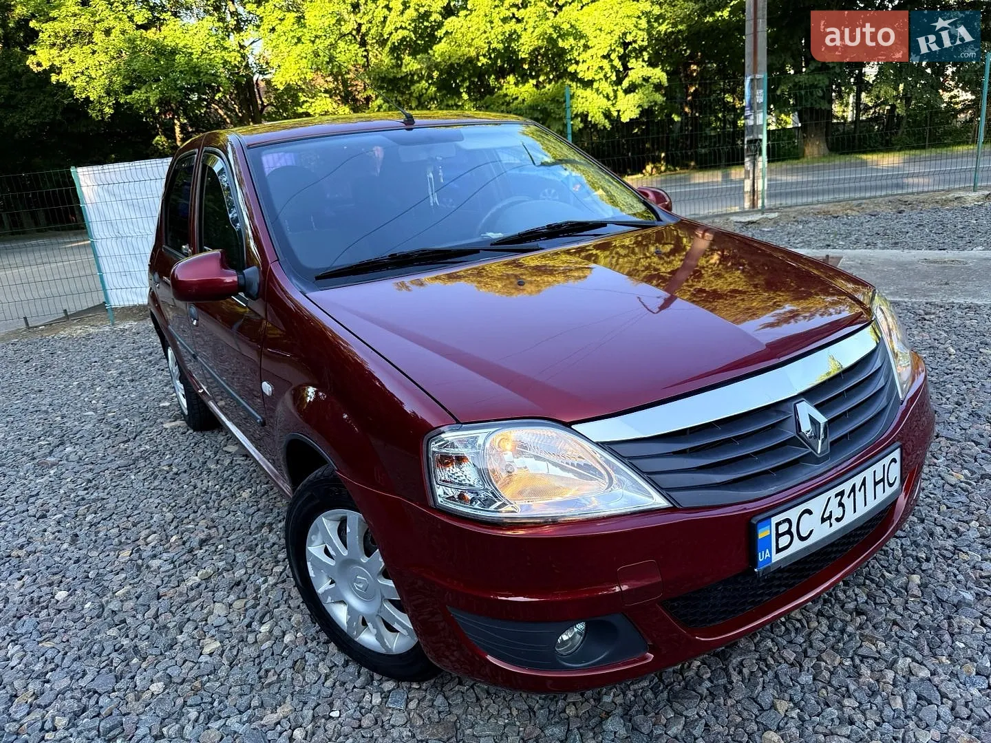 2011 Renault Logan - мініатюра 40