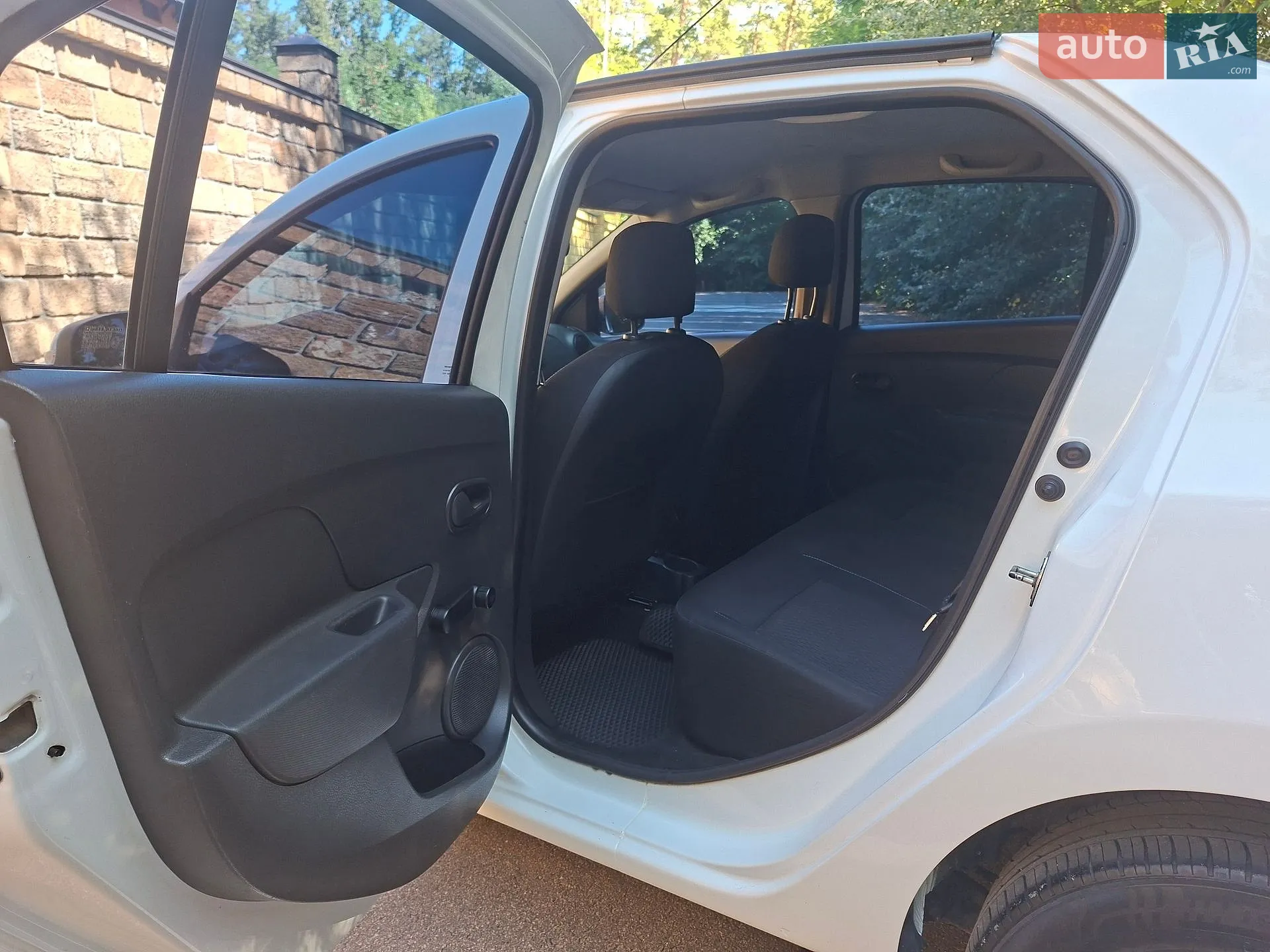 2019 Renault Logan - мініатюра 5