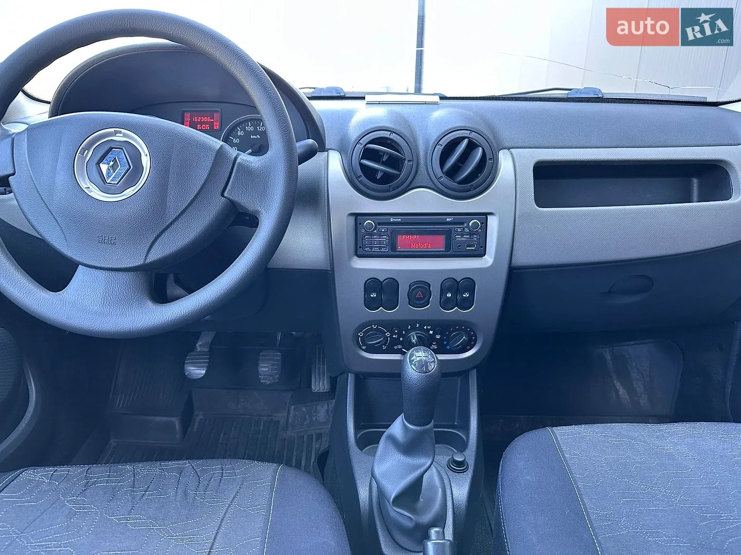 2012 Renault Logan - мініатюра 12
