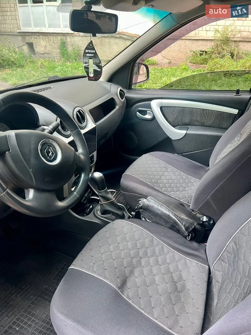 2011 Renault Logan - мініатюра 27