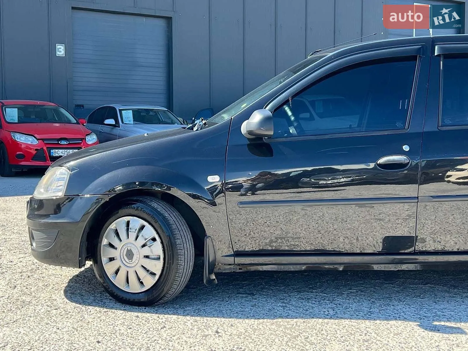 2010 Renault Logan - мініатюра 3