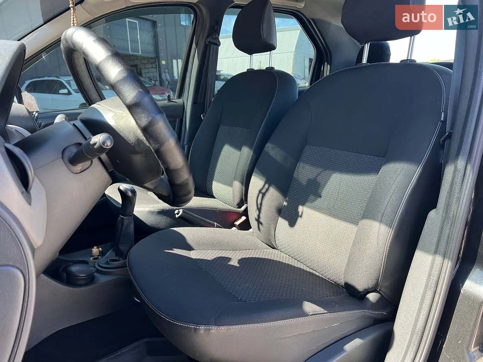 2010 Renault Logan - мініатюра 19