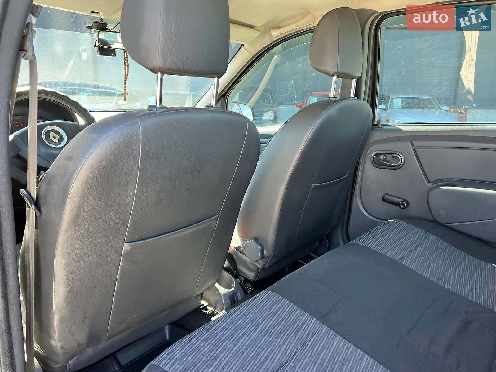 2010 Renault Logan - мініатюра 32