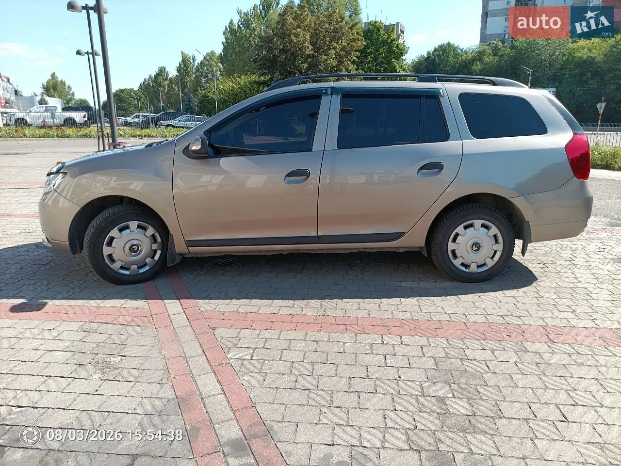 2015 Renault Logan - фото 1