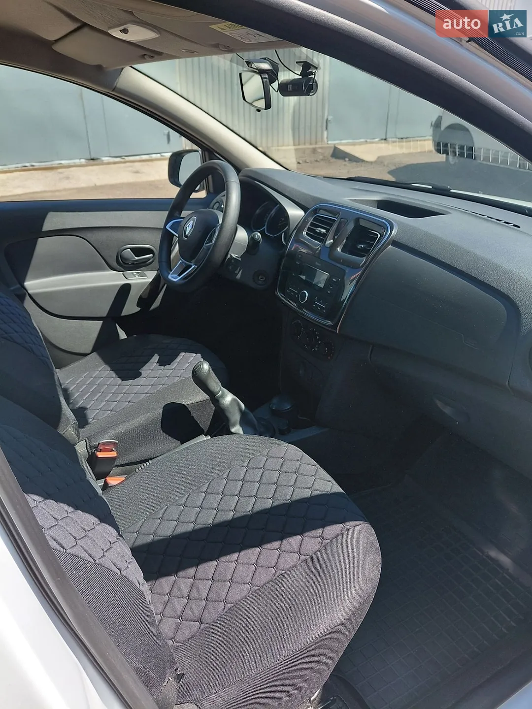 2020 Renault Logan - мініатюра 5