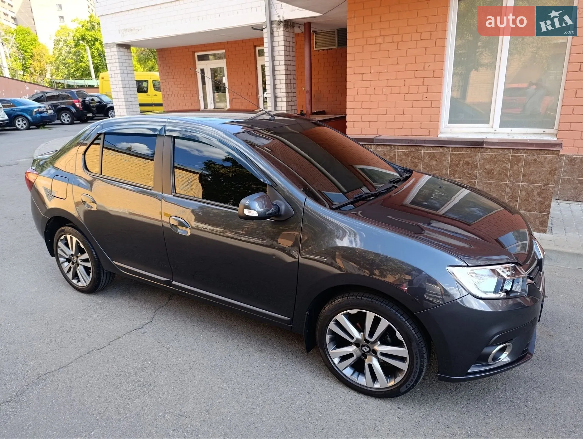 2020 Renault Logan - мініатюра 11