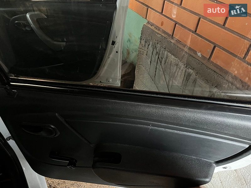 Седан Renault Logan 2010 в Кривому Розі фото 14 Седан Renault Logan 2010 в Кривому Розі