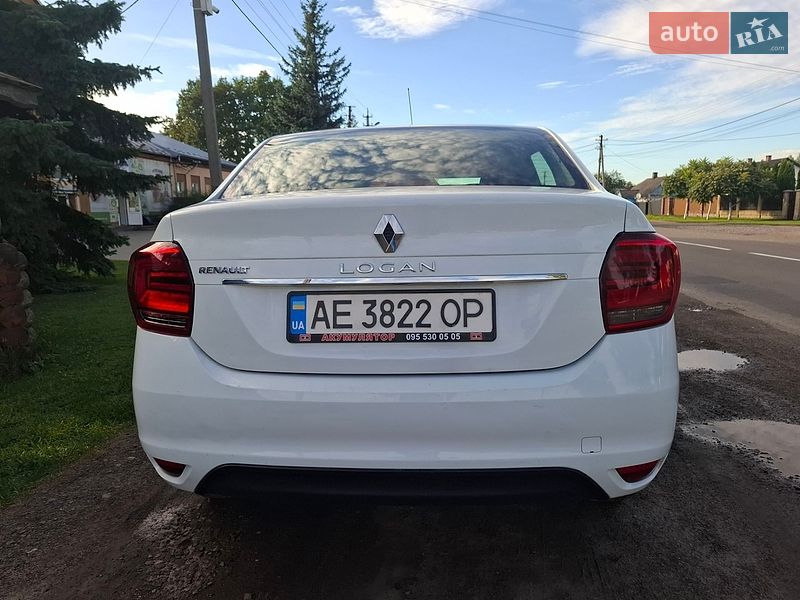 Седан Renault Logan 2017 в Любомлі