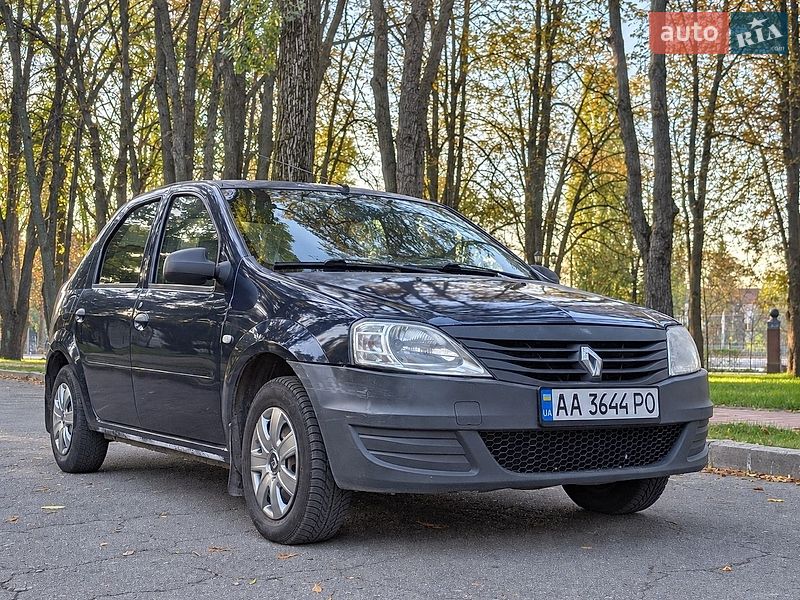 Седан Renault Logan 2010 в Києві