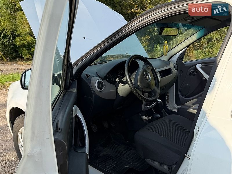 Седан Renault Logan 2012 в Кропивницком