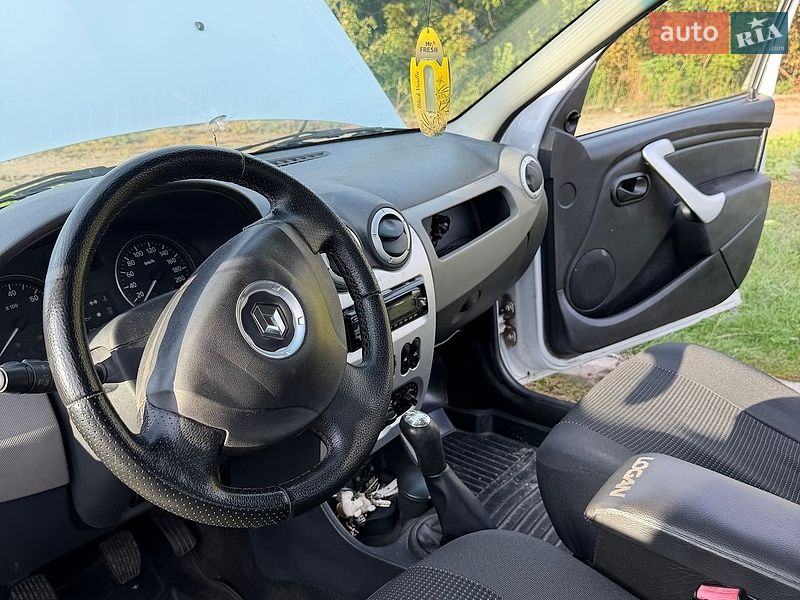 Седан Renault Logan 2012 в Кропивницком