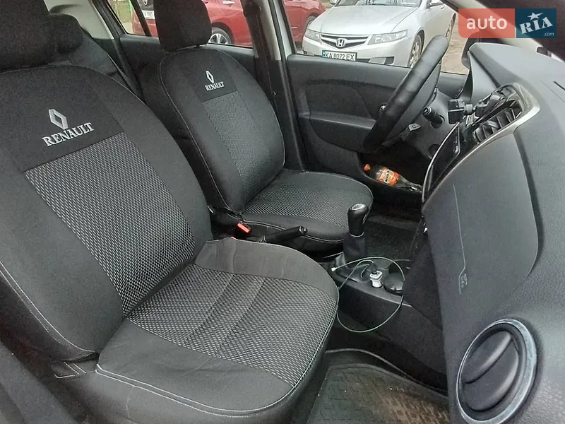 Renault Logan 2013