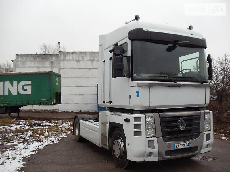 Тягач Renault Magnum 2010 в Полтаві