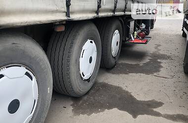 Тягач Renault Magnum 2000 в 