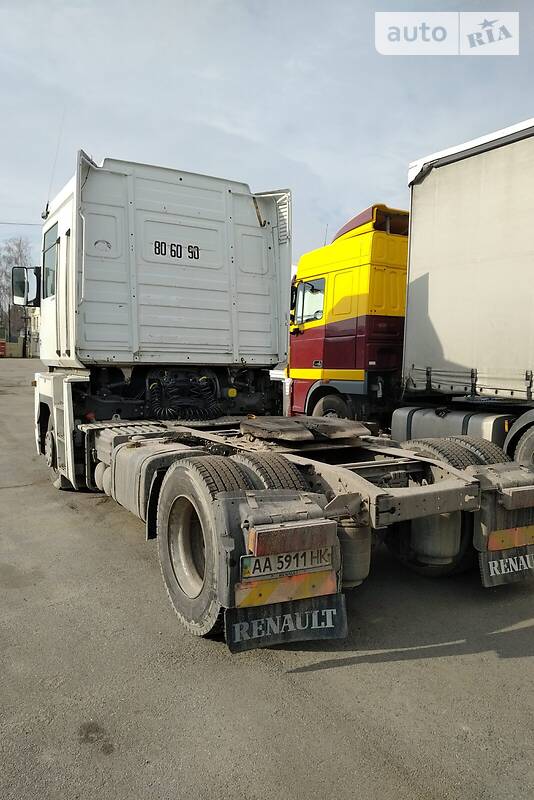 Тягач Renault Magnum 2005 в Вышгороде