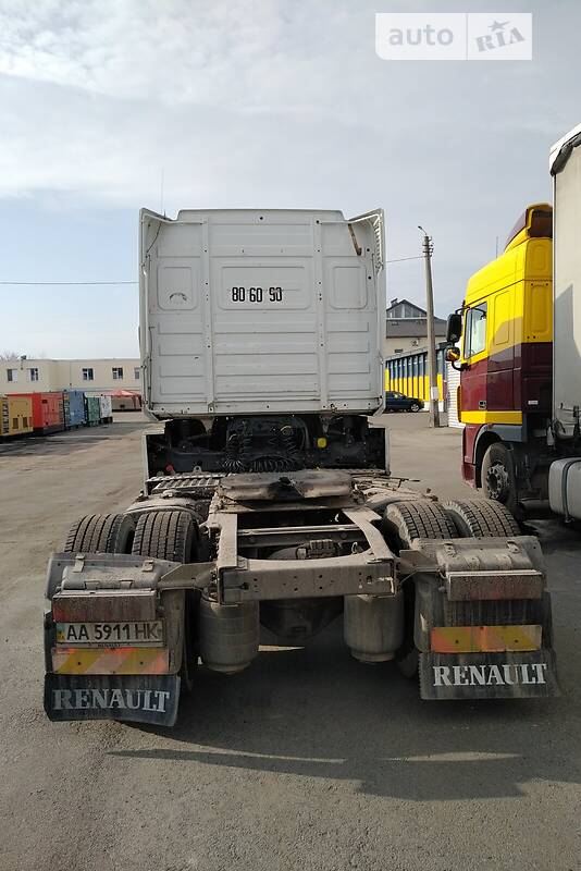 Тягач Renault Magnum 2005 в Вышгороде