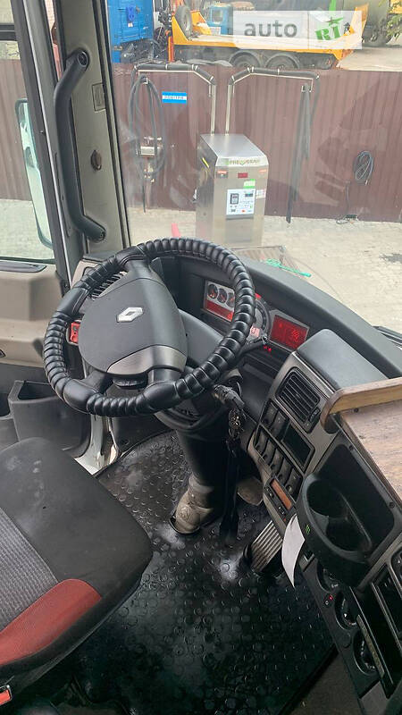 Тягач Renault Magnum 2009 в Николаеве